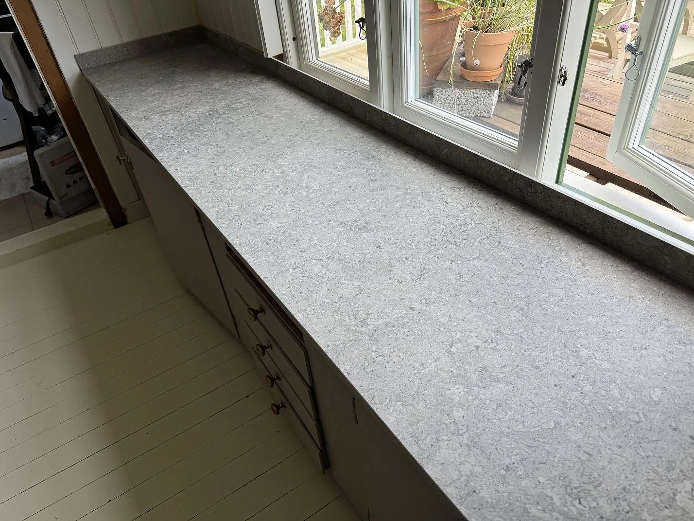 Køkkenbordplade i Dekton VK03 Grigio, Alingsås – billede 5