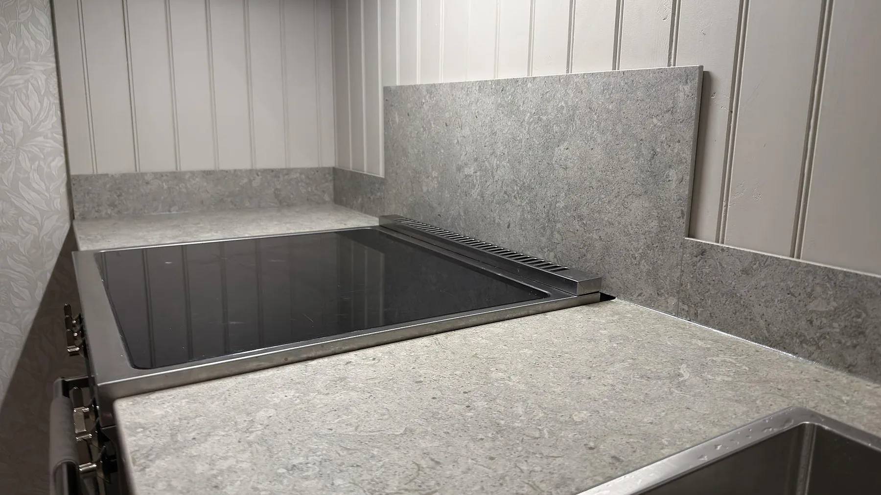 Køkkenbordplade i Dekton VK03 Grigio, Charlottenberg – billede 3