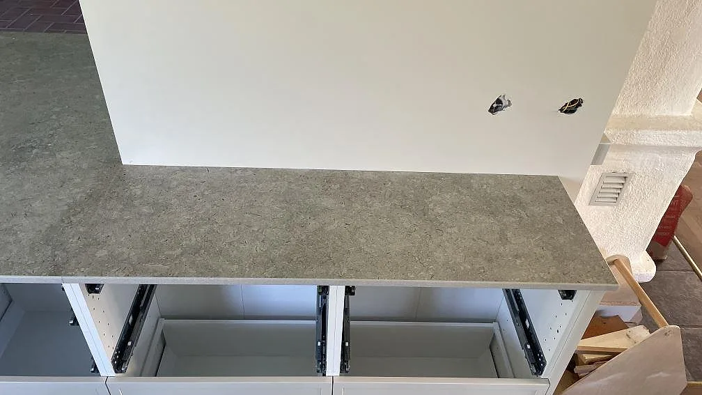 Køkkenbordplade i Dekton VK03 Grigio, Kävlinge – billede 8