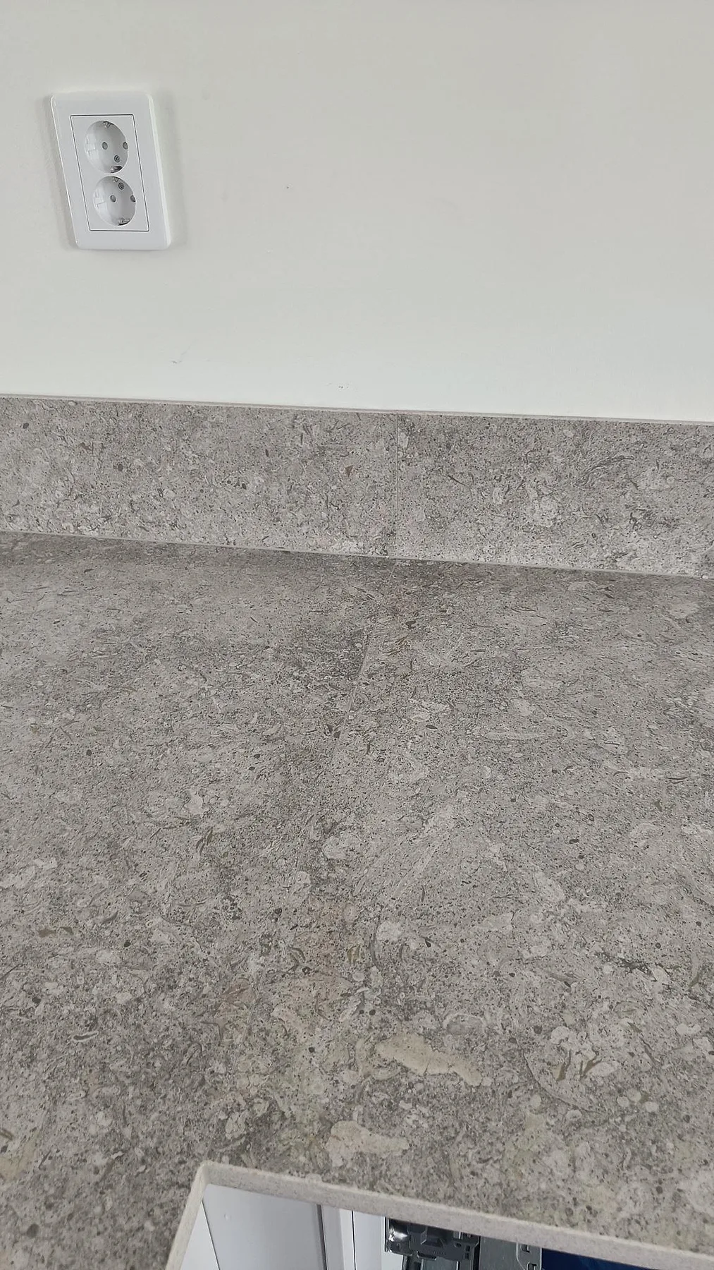 Køkkenbordplade i Dekton VK03 Grigio, Malmö – billede 7