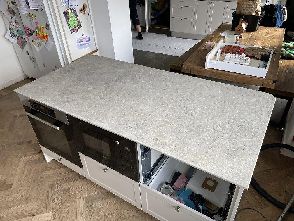 Køkkenbordplade i Dekton VK03 Grigio, Malmö – billede 2