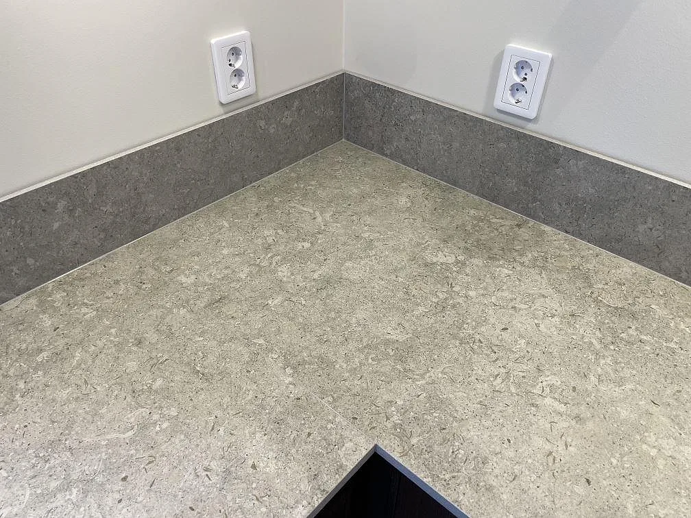 Køkkenbordplade i Dekton VK03 Grigio, Vreta Kloster – billede 4
