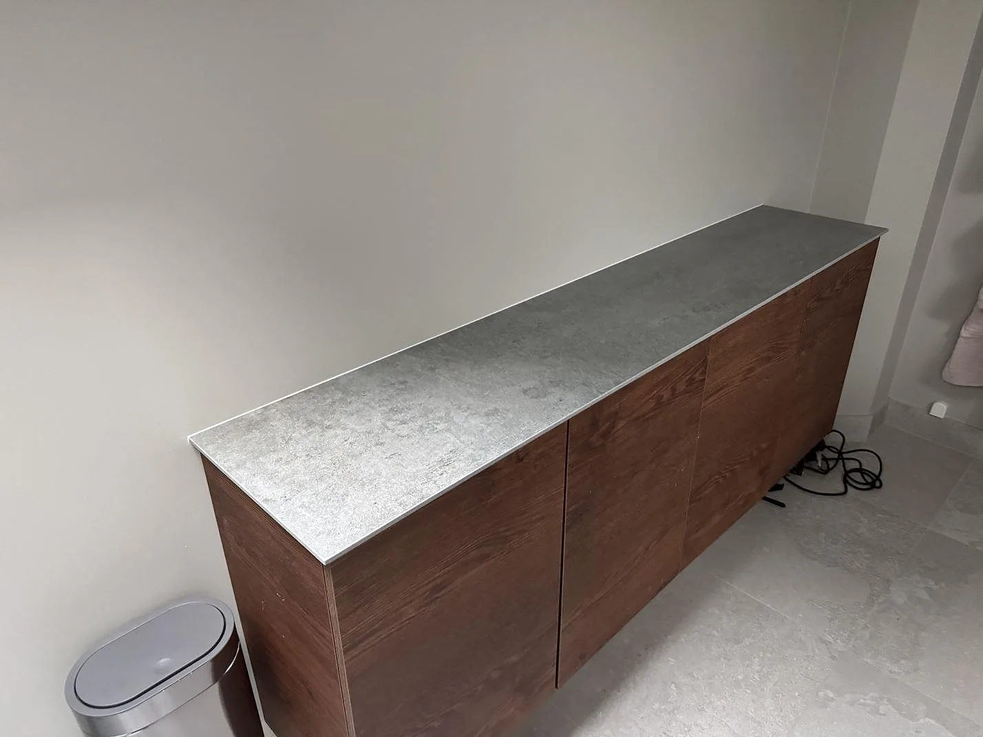 Bordplade i Dekton Vk04 Grafite, Alingsås – billede 2