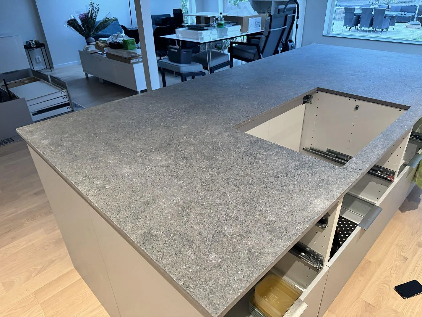 Køkkenbordplade i Dekton Vk04 Grafite, Lomma – billede 3