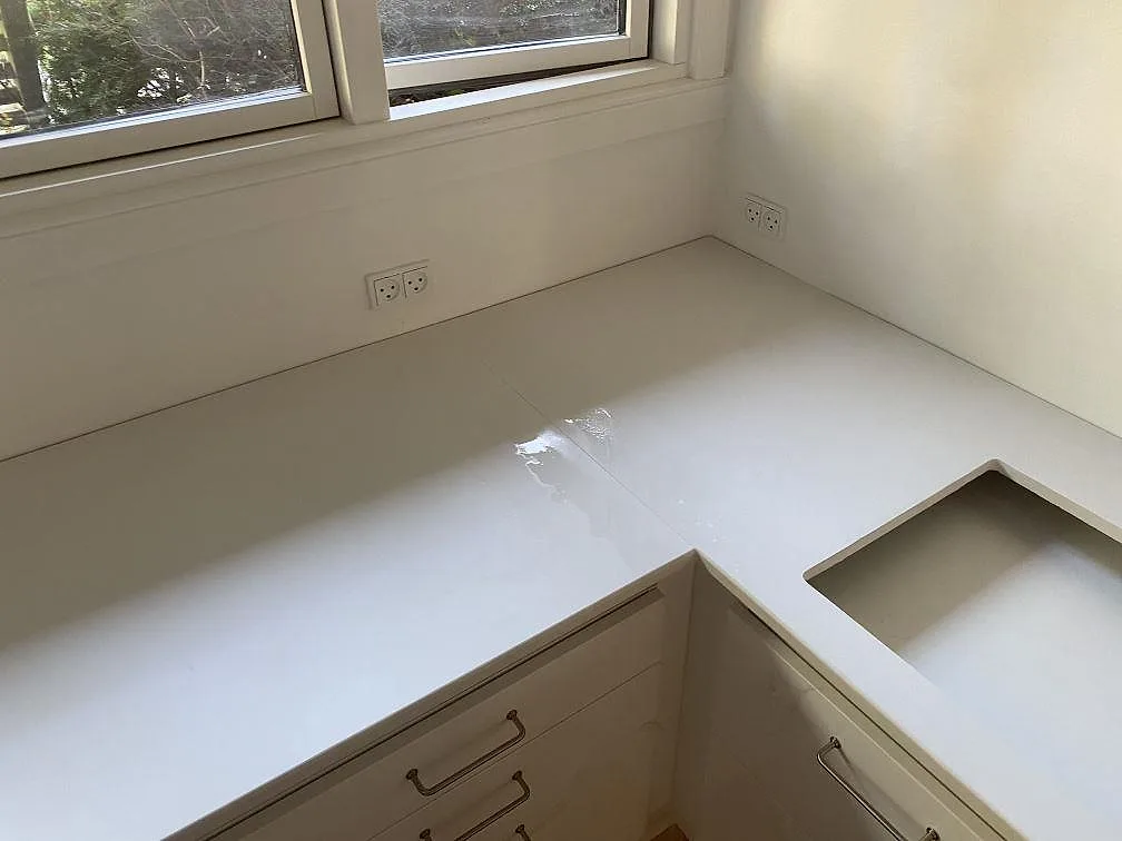 Køkkenbordplade i Dekton Zenith, Holte – billede 4
