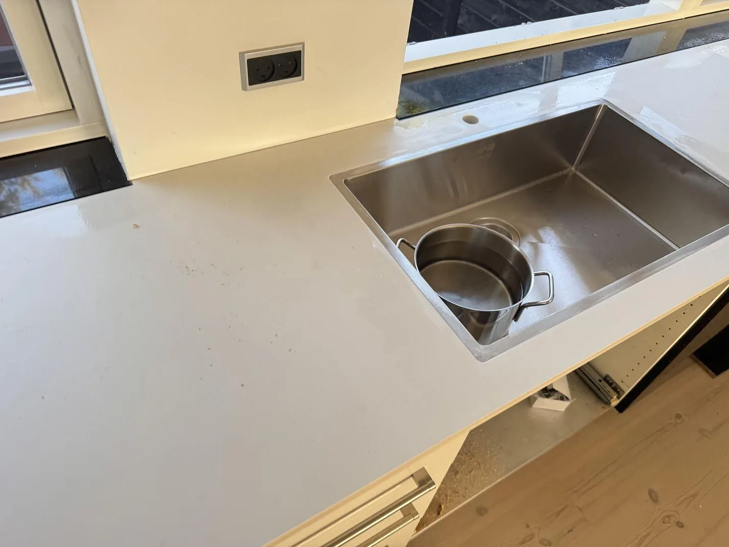 Køkkenbordplade i Dekton Zenith, Stenløse – billede 4