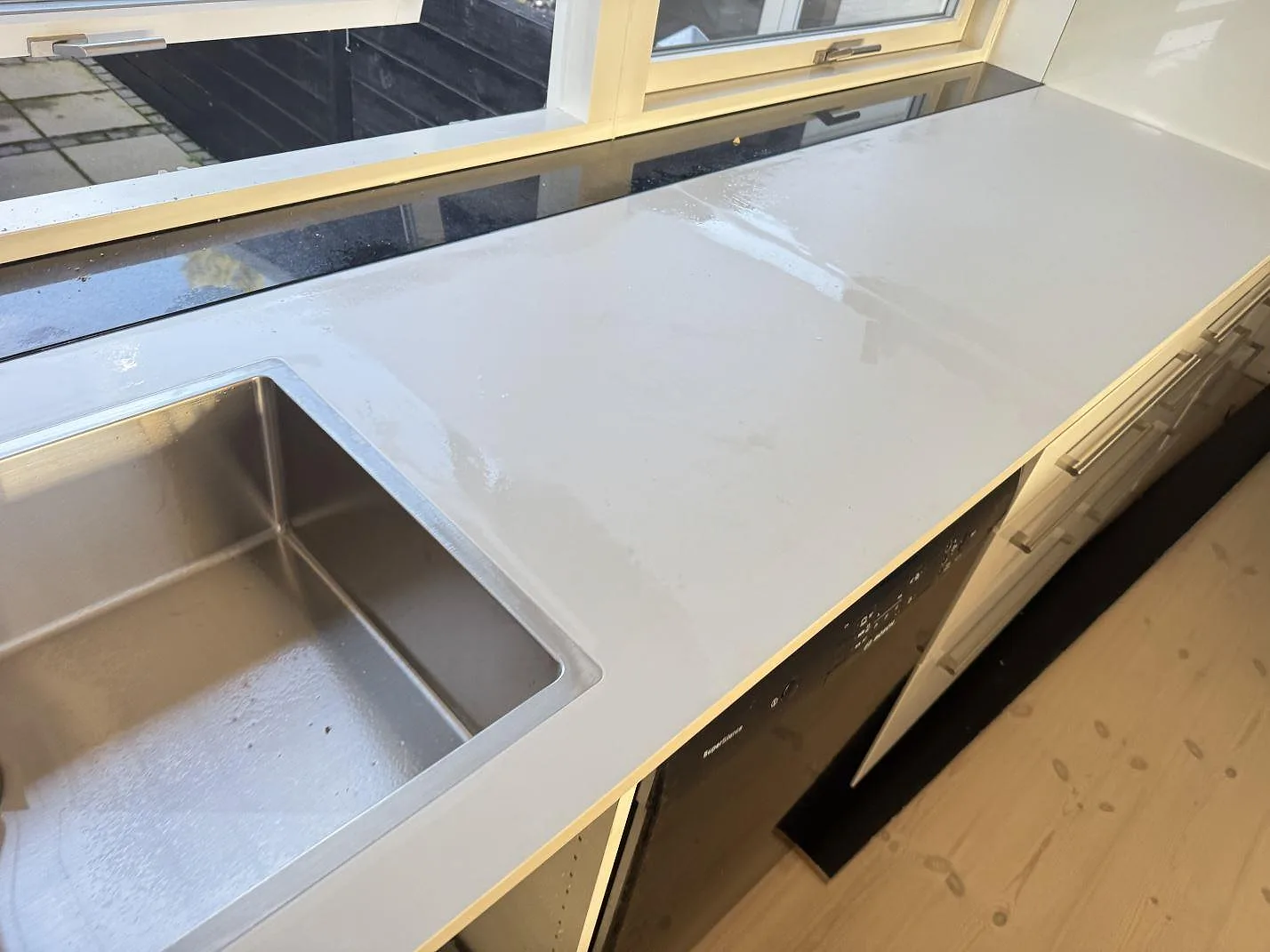 Køkkenbordplade i Dekton Zenith, Stenløse – billede 5