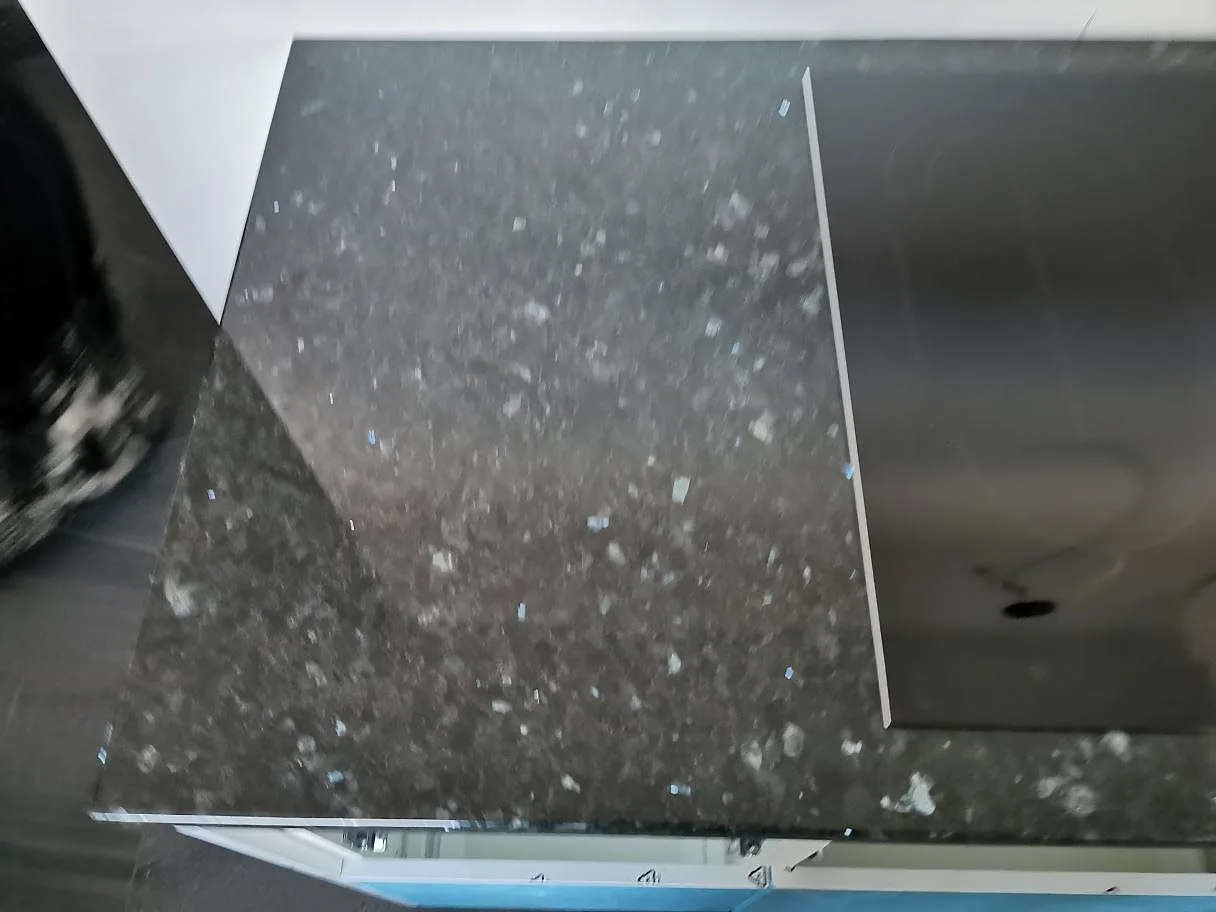 Køkkenbordplade i Emerald Pearl-granit, Malmö – billede 2