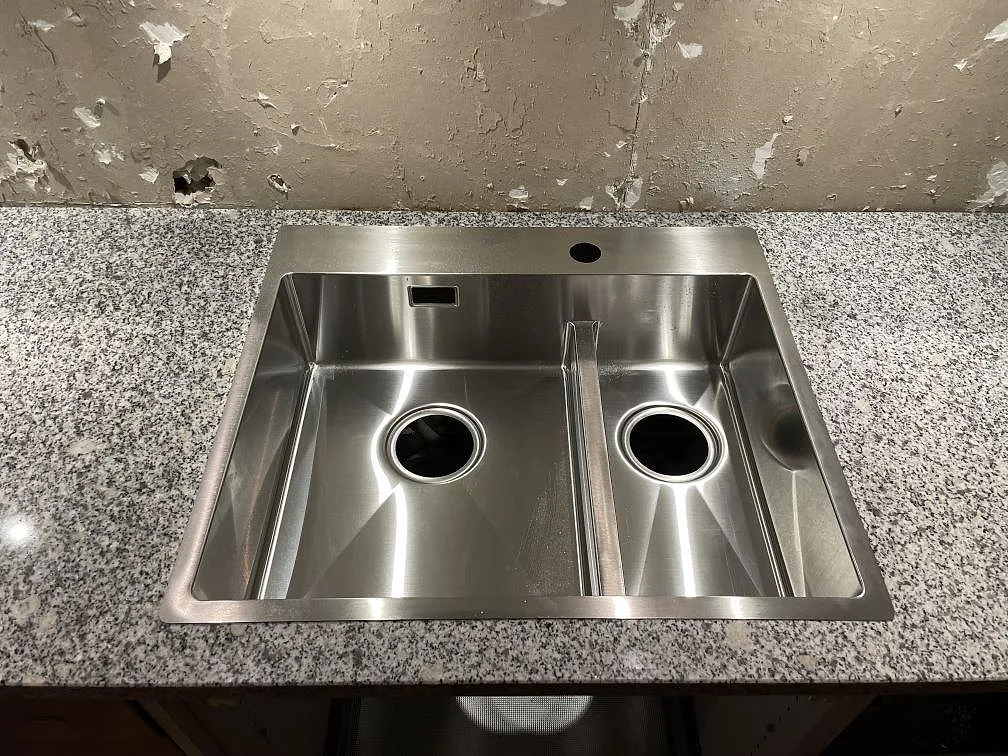 Køkkenbordplade i Grigio Cristallo, Bromma – billede 3
