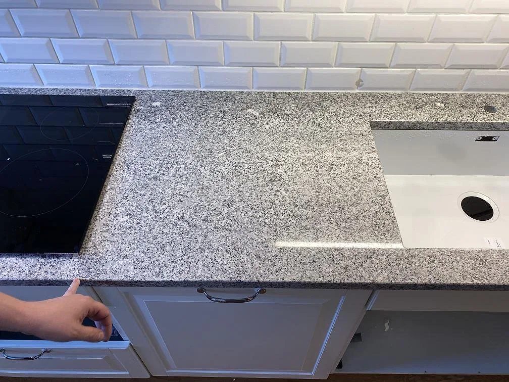 Køkkenbordplade i Grigio Cristallo, Eslöv – billede 2