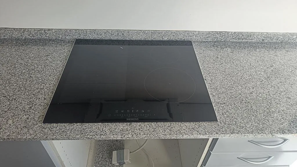 Køkkenbordplade i Grigio Cristallo, Gentofte – billede 3