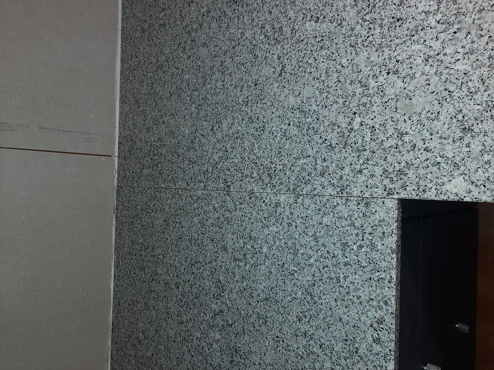 Køkkenbordplade i Grigio Cristallo-granit, Jönköping – billede 2
