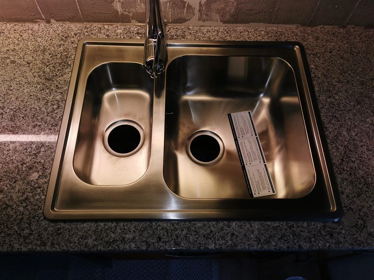 Køkkenbordplade i Grigio Cristallo-granit, Perstorp – billede 2