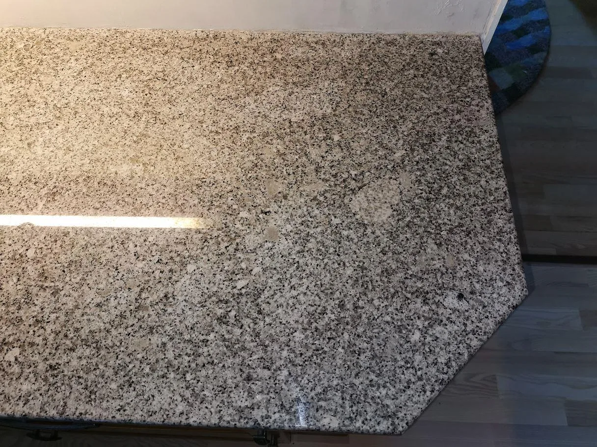 Køkkenbordplade i Grigio Cristallo-granit, Perstorp – billede 4