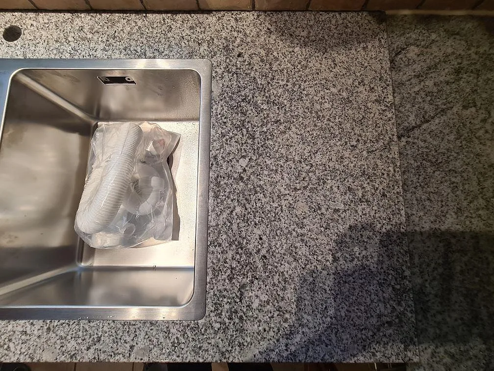 Køkkenbordplade i Grigio Cristallo, Spånga – billede 4