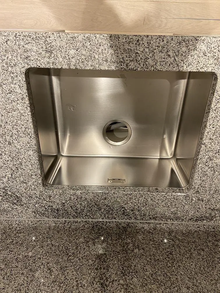 Køkkenbordplade i Grigio Cristallo, Ystad – billede 2