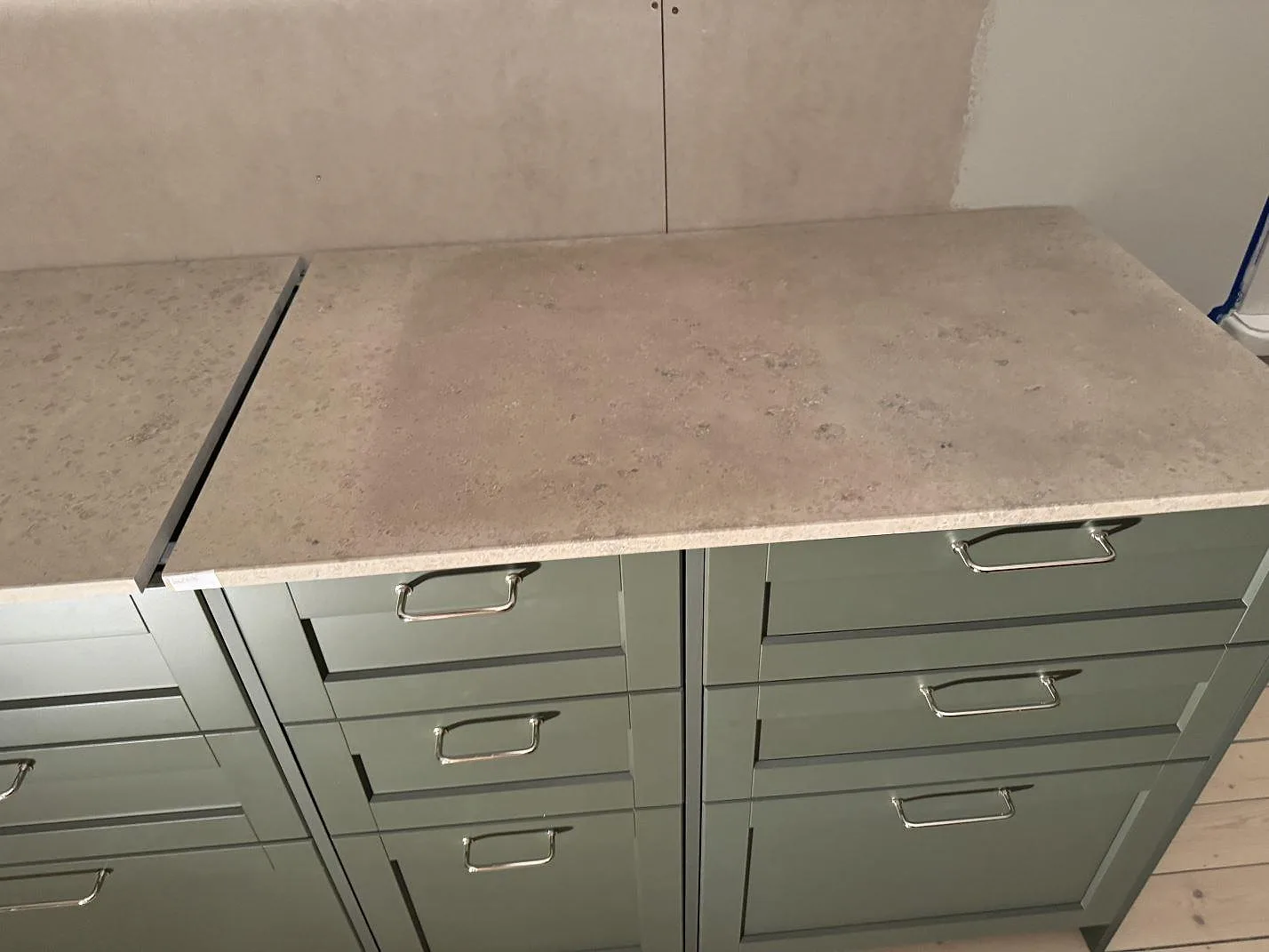 Køkkenbordplade i Jura Grey, Älmhult – billede 8