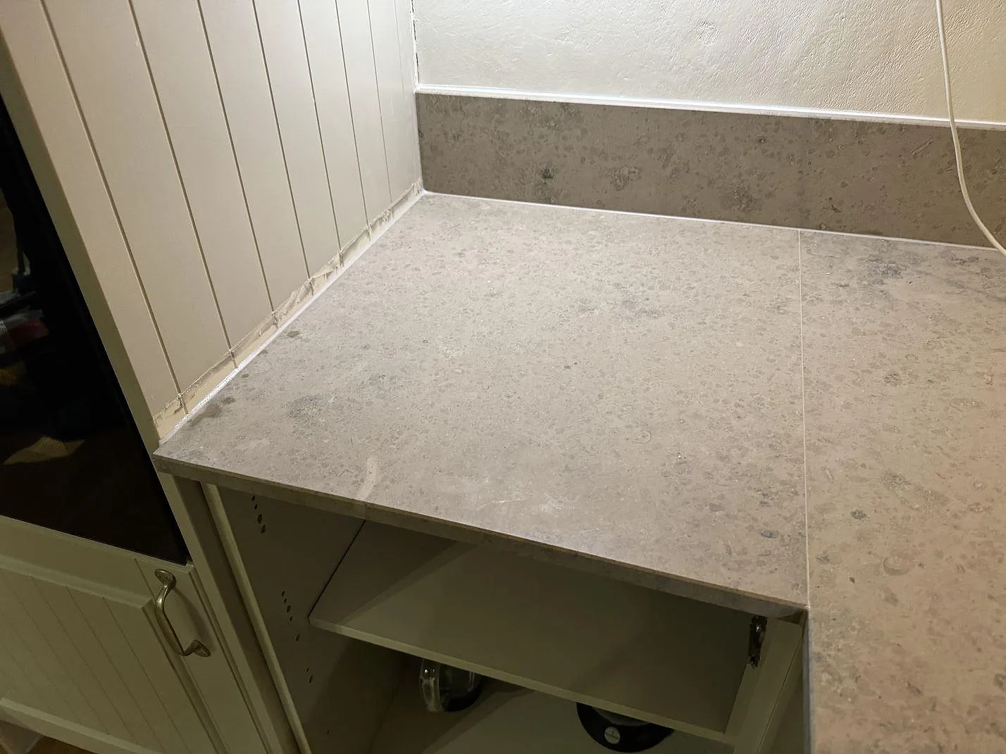Køkkenbordplade i Jura Grey, Ängelholm – billede 7