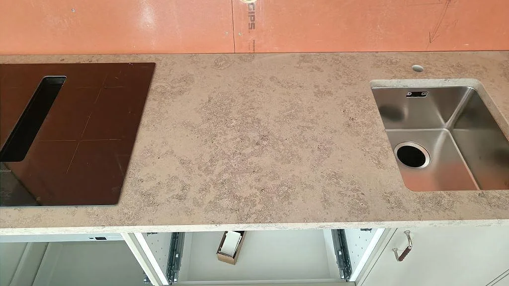 Køkkenbordplade i Jura Grey, Båstad – billede 5