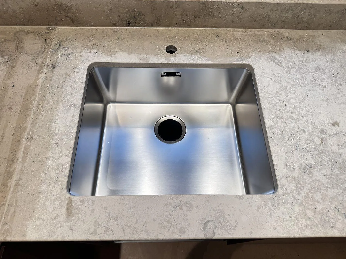 Køkkenbordplade i Jura Grey, Borås – billede 4