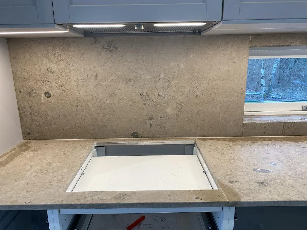 Køkkenbordplade i Jura Grey, Brösarp – billede 4