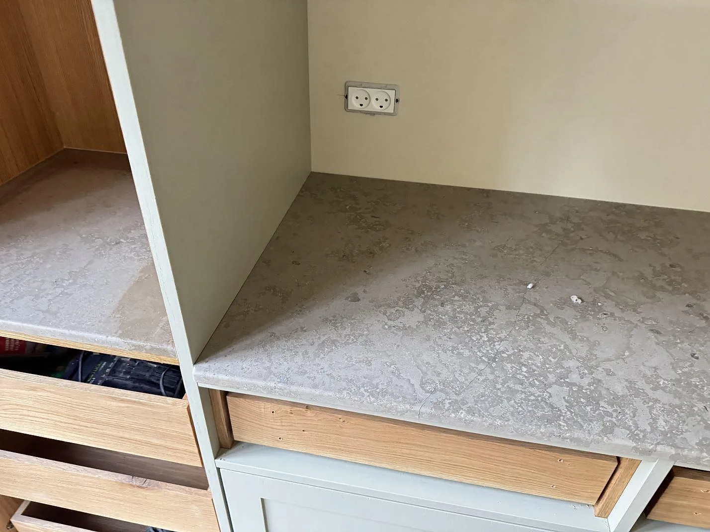 Bordplade i Jura Grey, Espergaerde – billede 6