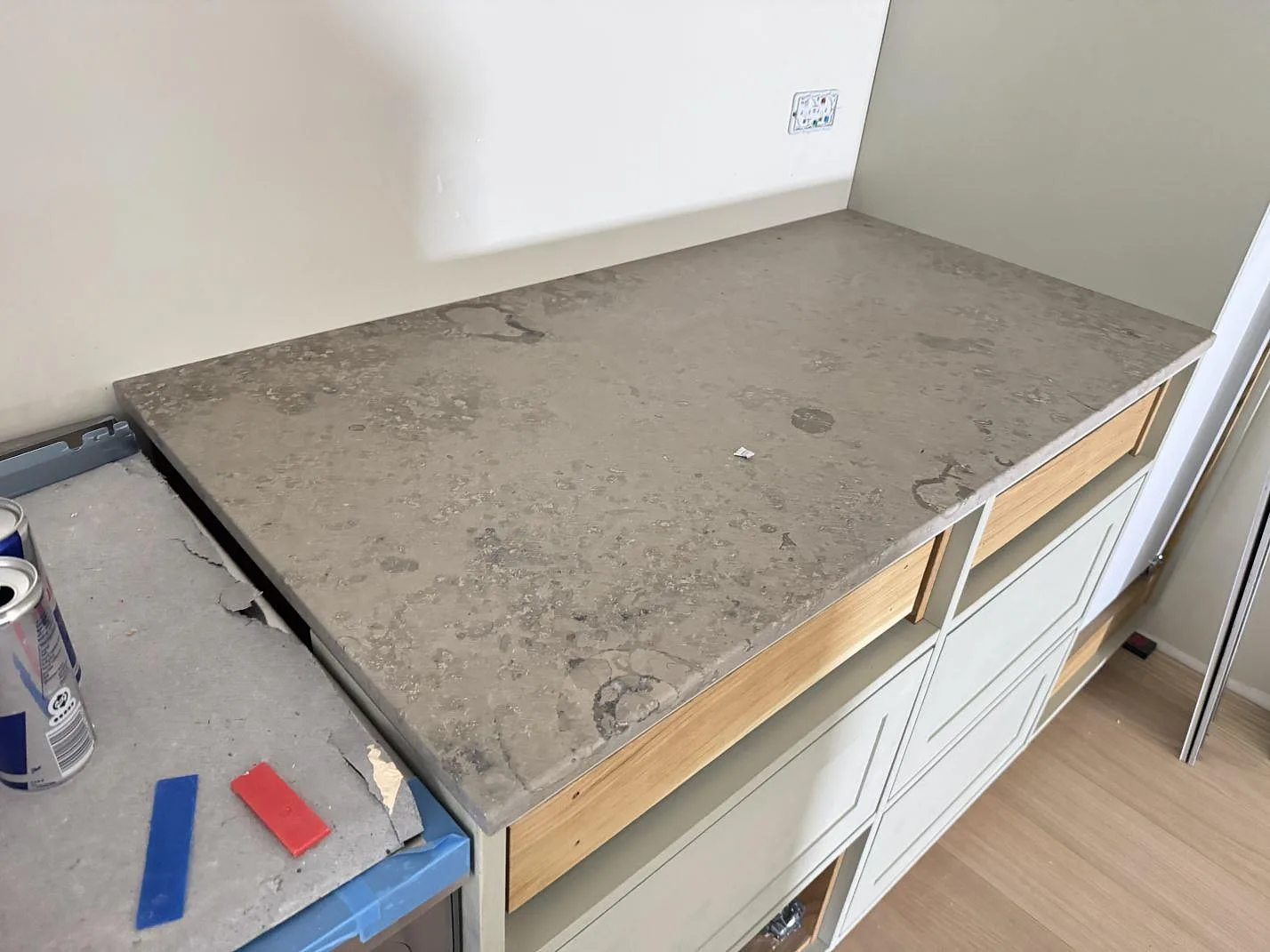 Bordplade i Jura Grey, Espergaerde – billede 4
