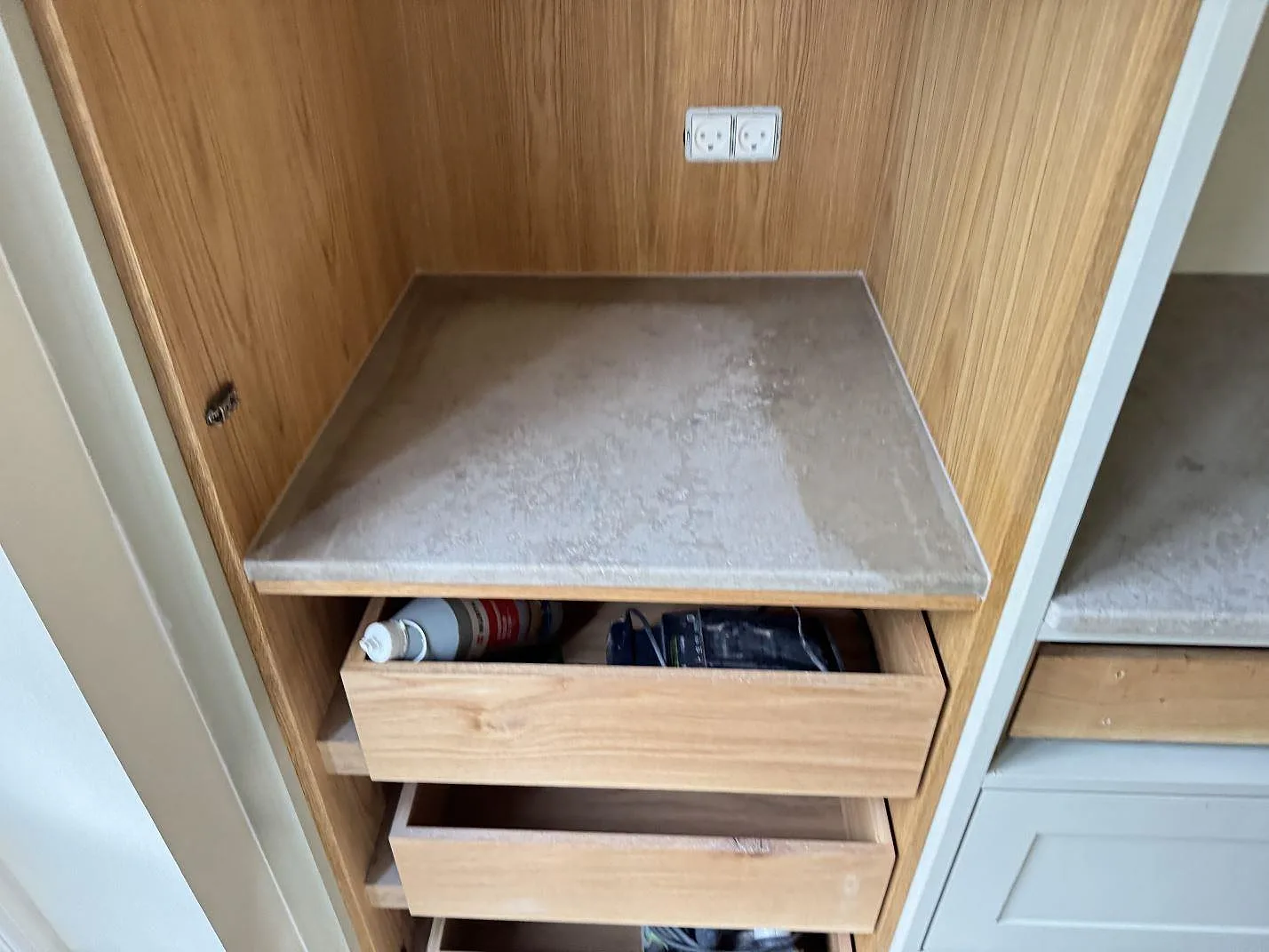 Bordplade i Jura Grey, Espergaerde – billede 7
