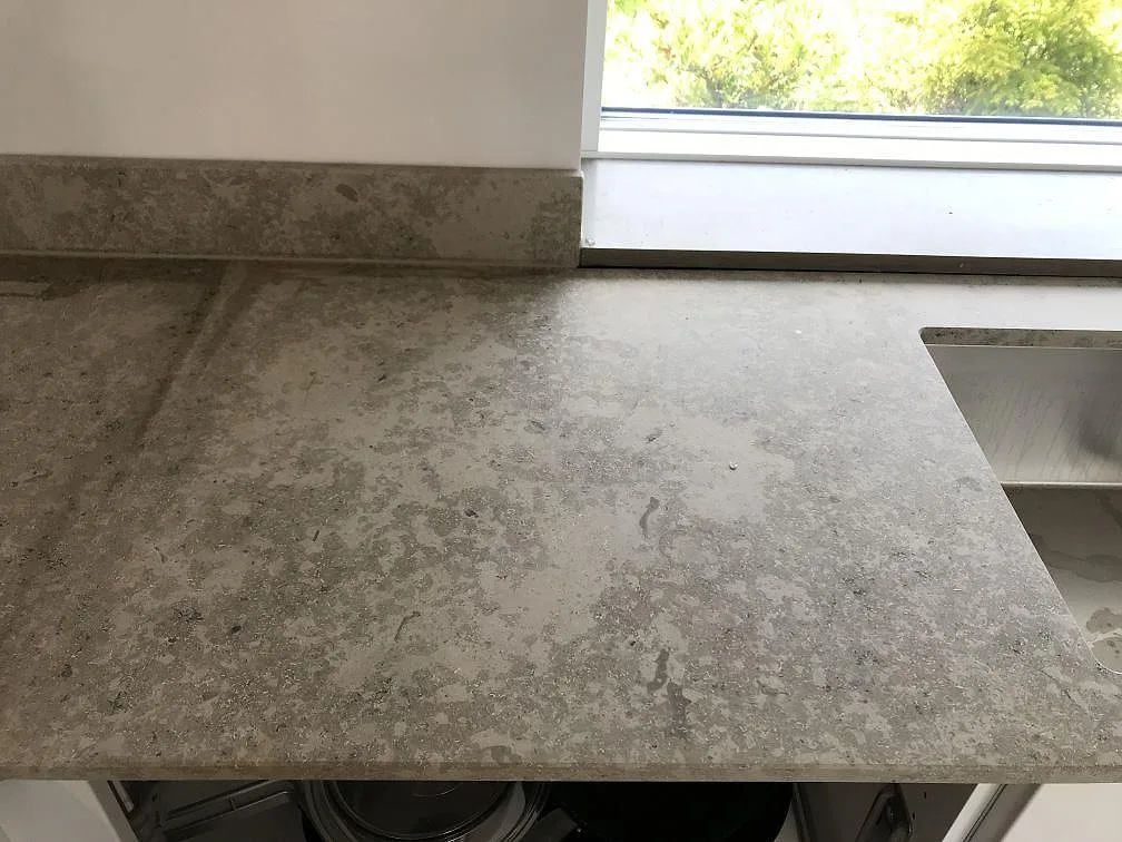 Køkkenbordplade i Jura Grey, Häljarp – billede 5