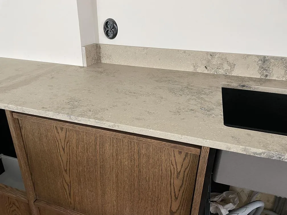 Køkkenbordplade i Jura Grey, Halmstad – billede 3