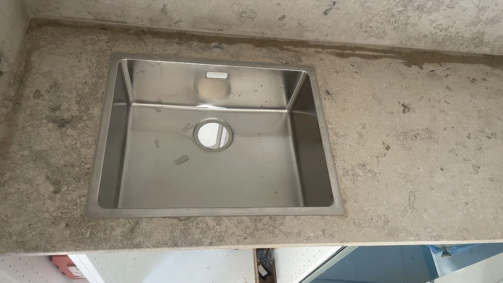 Køkkenbordplade i Jura Grey, Hindås – billede 4