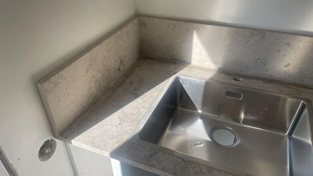 Køkkenbordplade i Jura Grey, Hindås – billede 5