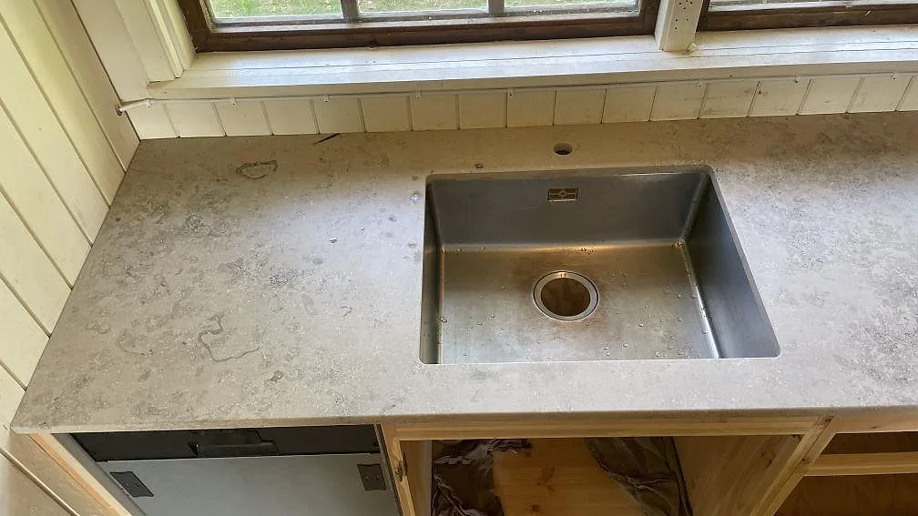 Køkkenbordplade i Jura Grey, Höör – billede 2