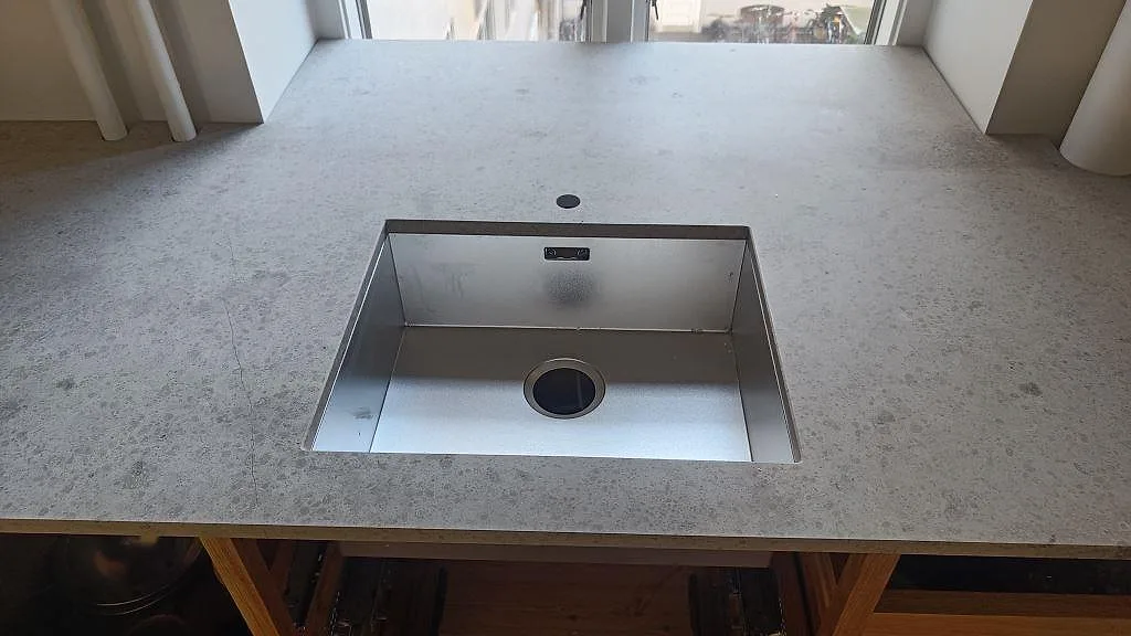 Køkkenbordplade i Jura Grey, København N – billede 6