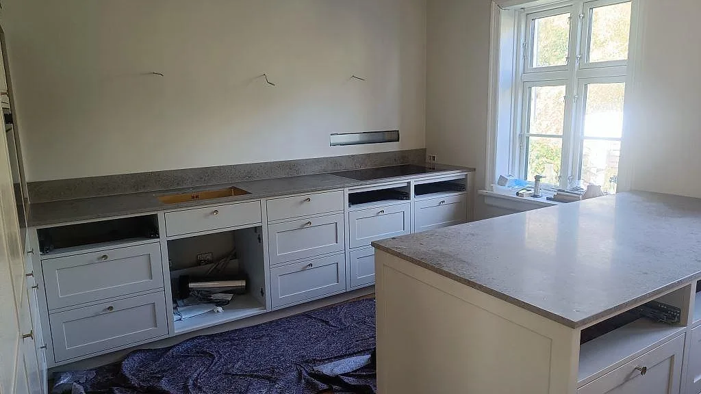 Køkkenbordplade i Jura Grey, København