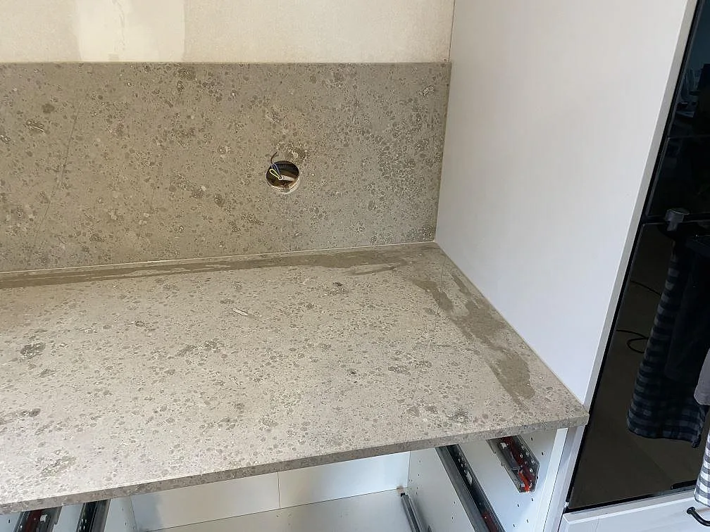 Køkkenbordplade i Jura Grey, Lekeryd – billede 8