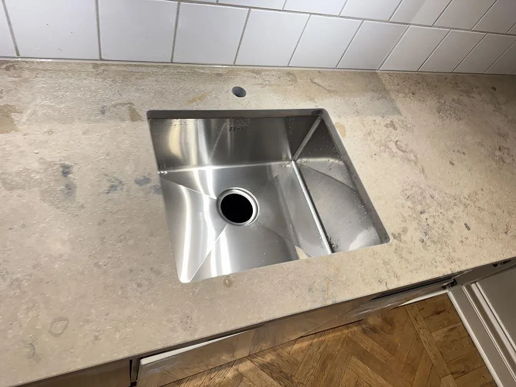 Køkkenbordplade i Jura Grey, Lund – billede 5