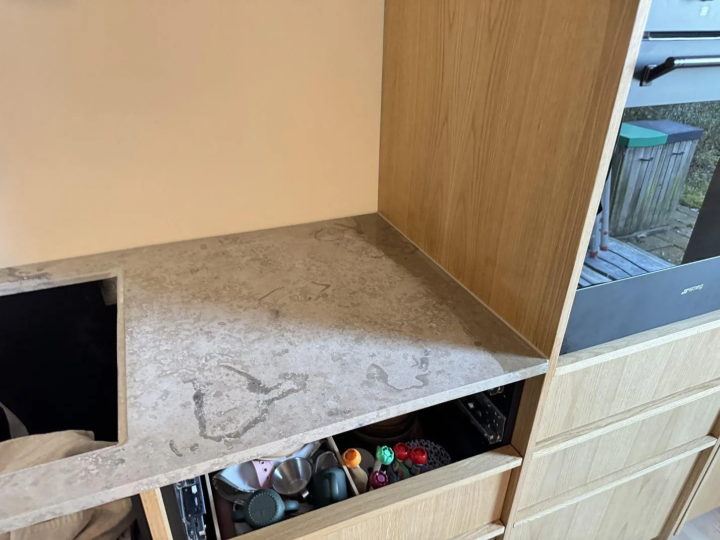 Køkkenbordplade i Jura Grey, Nivå – billede 3