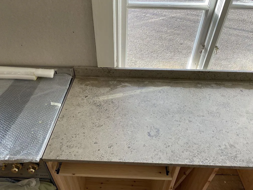 Køkkenbordplade i Jura Grey, Ronneby – billede 4