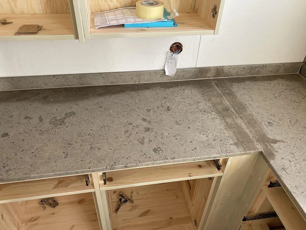 Køkkenbordplade i Jura Grey, Ronneby – billede 6