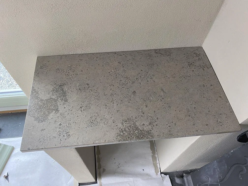 Bordplade i Jura Grey, Sankt Olof – billede 2