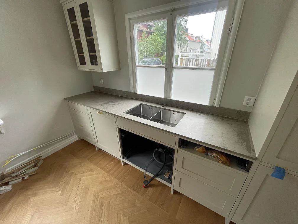Køkkenbordplade i Jura Grey, Stockholm – billede 4
