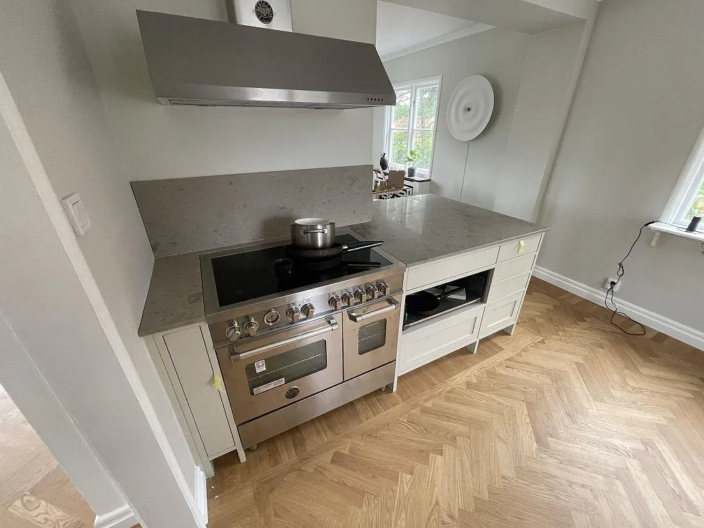 Køkkenbordplade i Jura Grey, Stockholm – billede 2
