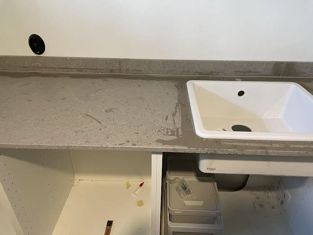 Bordplade i Jura Grey, Töllsjö – billede 2