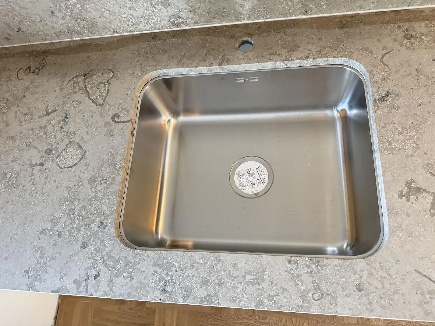 Køkkenbordplade i Jura Grey, Västra Frölunda – billede 6