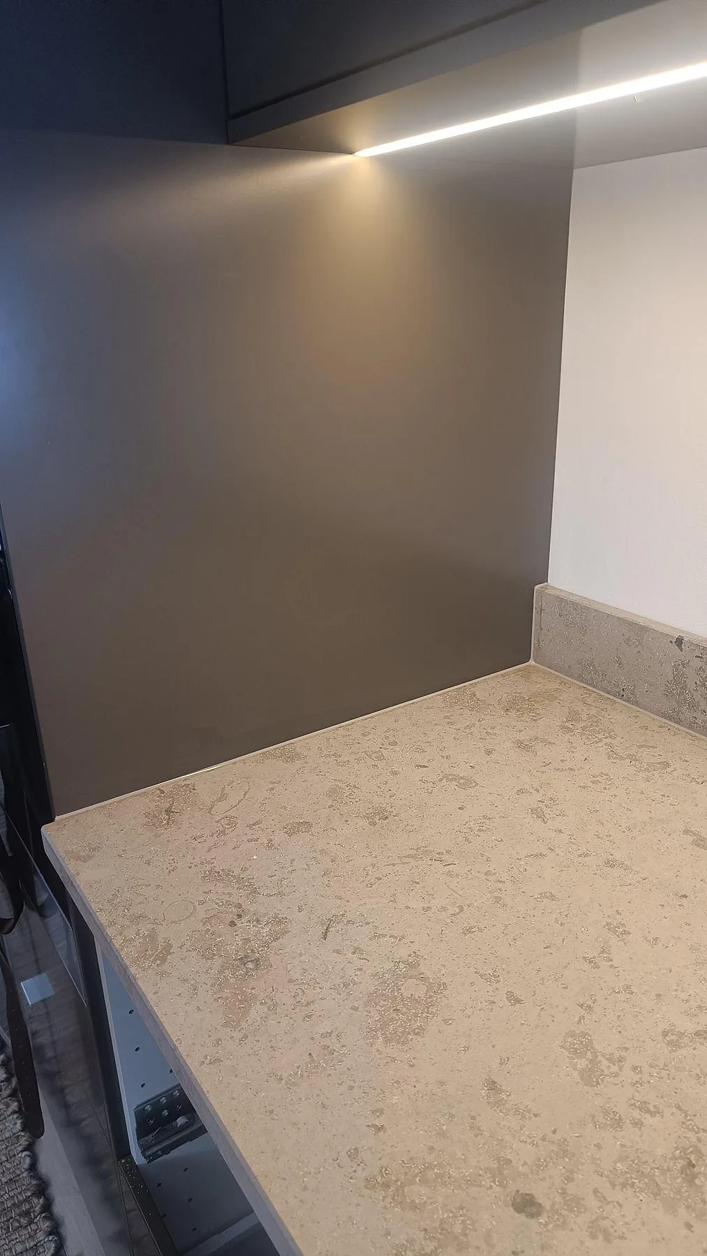Køkkenbordplade i Jura Grey, Varberg – billede 8