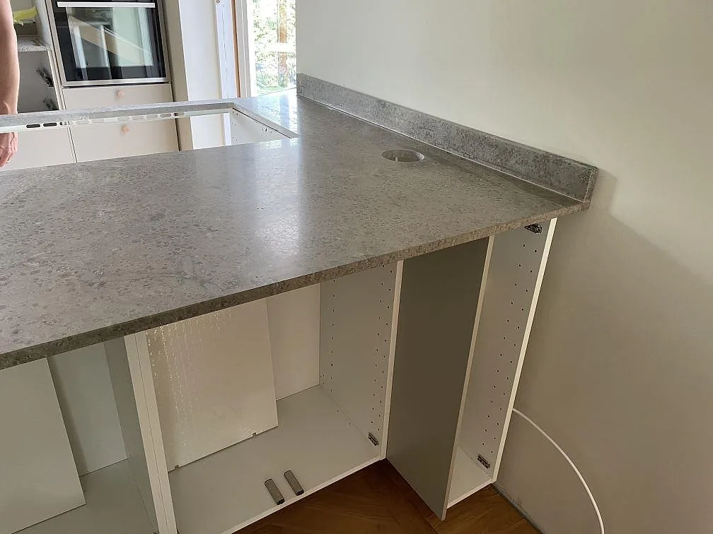 Køkkenbordplade i Jura Grey, Ystad – billede 4