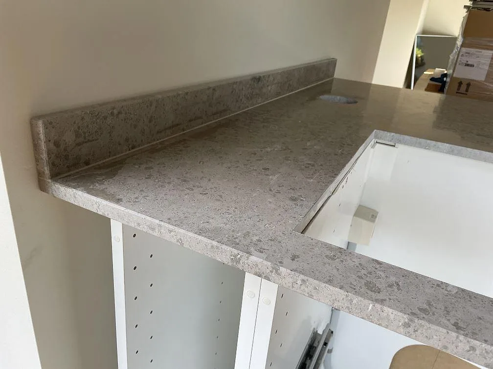 Køkkenbordplade i Jura Grey, Ystad – billede 7