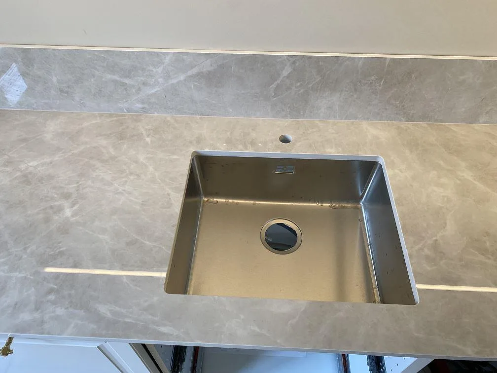 Køkkenbordplade i Laminam Diamond Cream, Malmö – billede 4