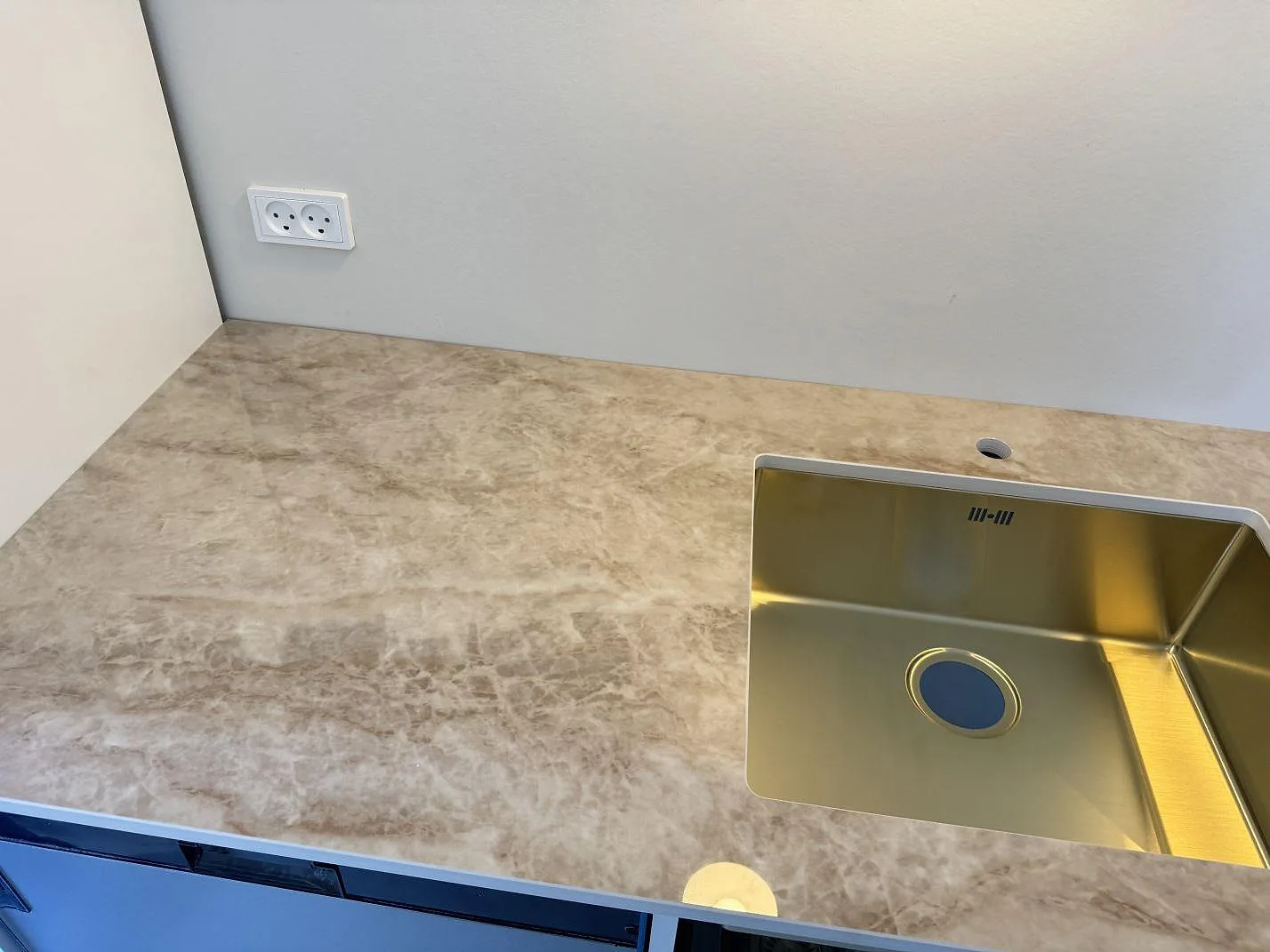 Køkkenbordplade i Makrana, København N – billede 3